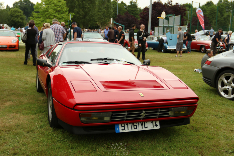 Illustration for article titled Classic British Welcome Photos (Le Mans Carshow)